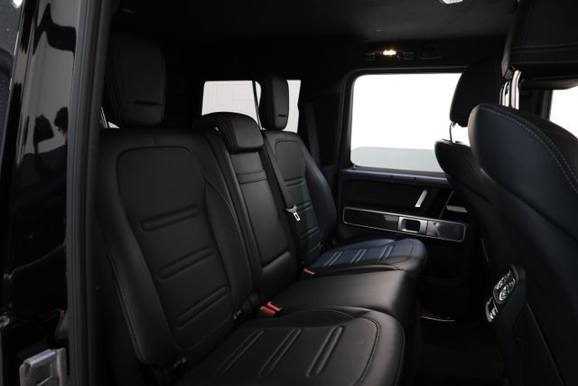 Mercedes-Benz G-Class Vehicle Image 61
