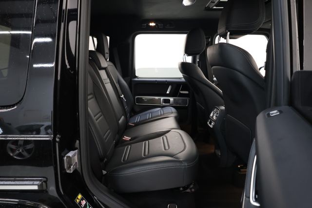 Mercedes-Benz G-Class Vehicle Image 62