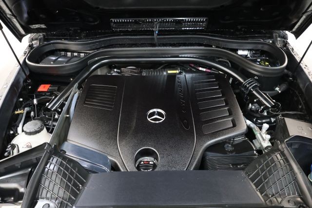Mercedes-Benz G-Class Vehicle Image 74