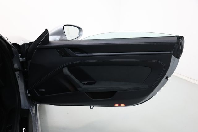 Porsche 911 Vehicle Image 52