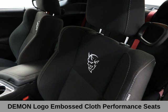 Dodge Challenger Vehicle Image 18