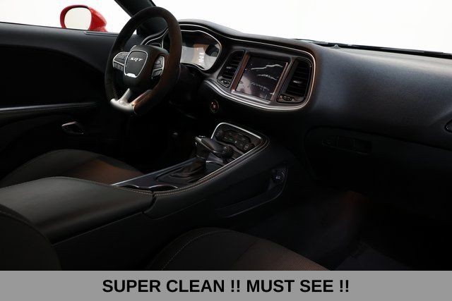 Dodge Challenger Vehicle Image 20