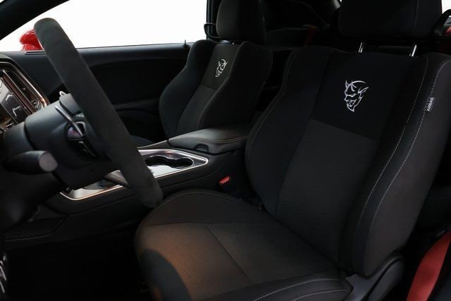 Dodge Challenger Vehicle Image 21