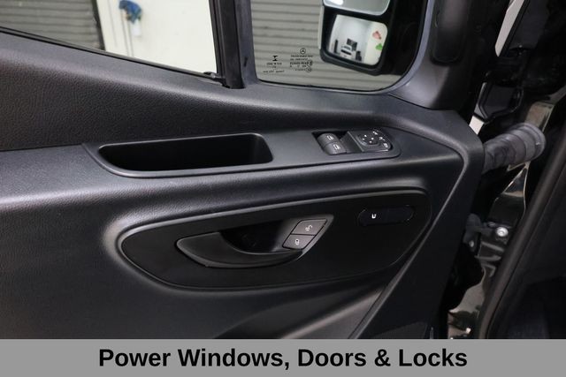 Mercedes-Benz Sprinter 2500 Vehicle Image 39