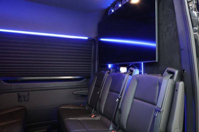 Mercedes-Benz Sprinter 2500 Vehicle Image 62