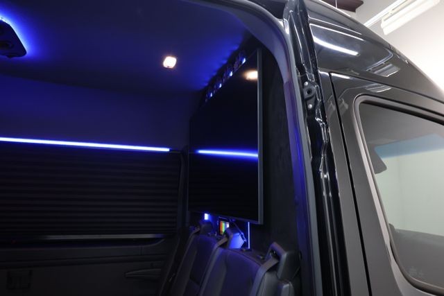 Mercedes-Benz Sprinter 2500 Vehicle Image 65