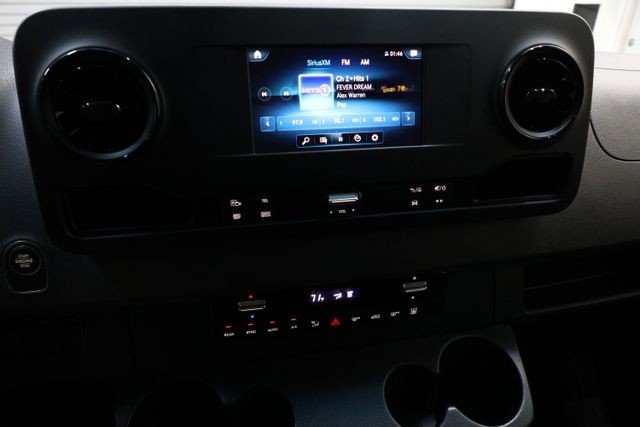Mercedes-Benz Sprinter 2500 Vehicle Image 69