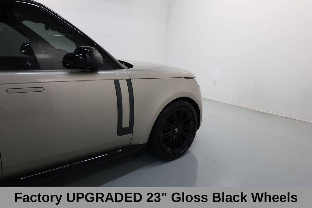 Land Rover Range Rover Vehicle Full-screen Gallery Image 13