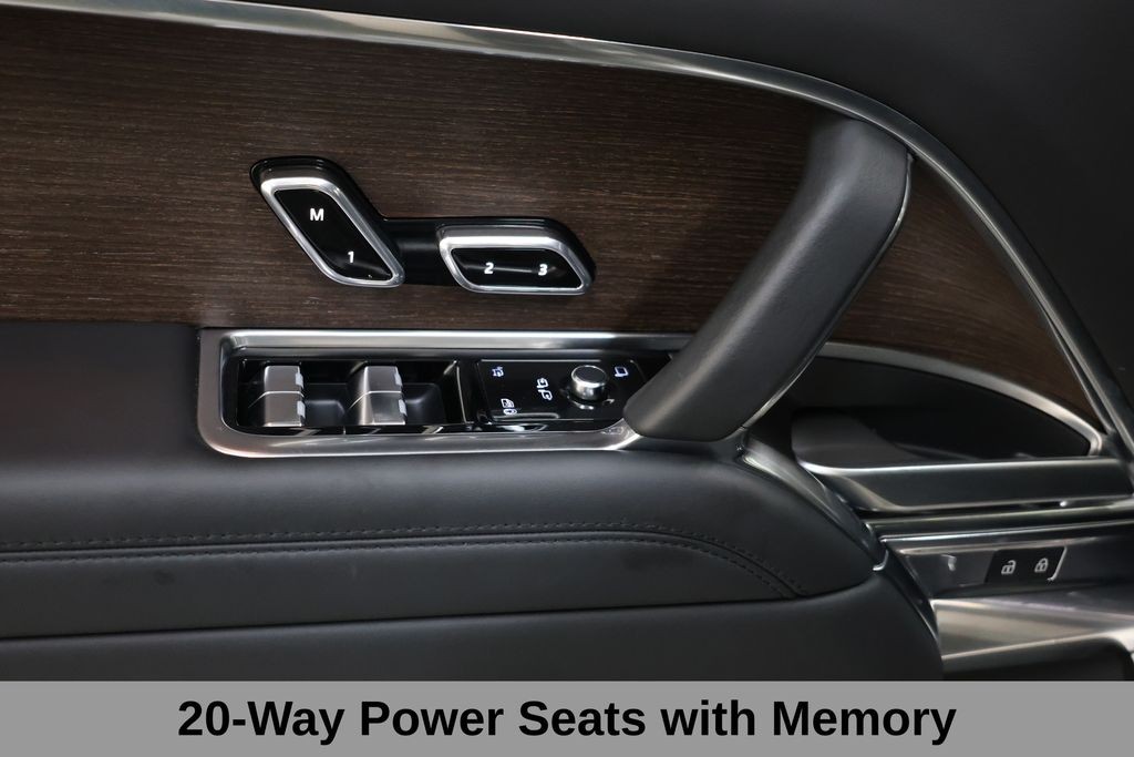 Land Rover Range Rover Vehicle Full-screen Gallery Image 38