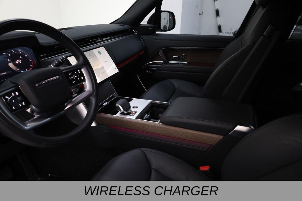 Land Rover Range Rover Vehicle Full-screen Gallery Image 45