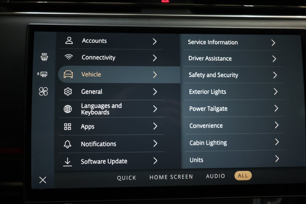 Land Rover Range Rover Vehicle Full-screen Gallery Image 90