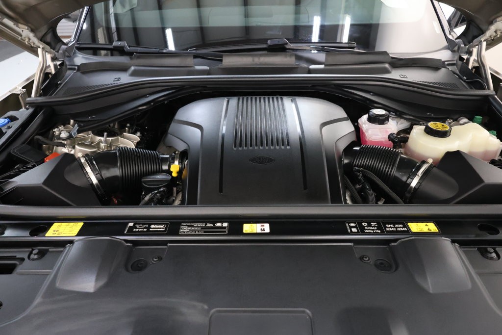 Land Rover Range Rover Vehicle Full-screen Gallery Image 98