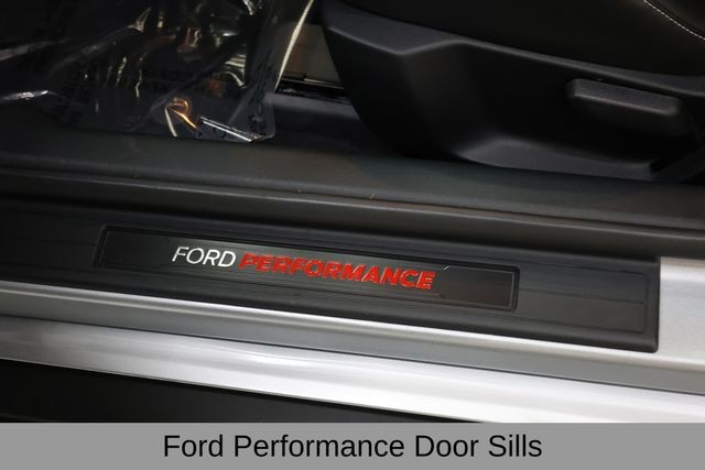 Ford Mustang Vehicle Image 37