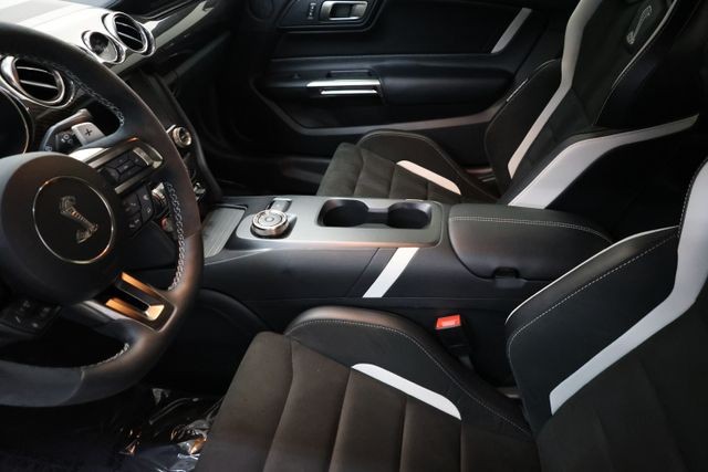 Ford Mustang Vehicle Image 82