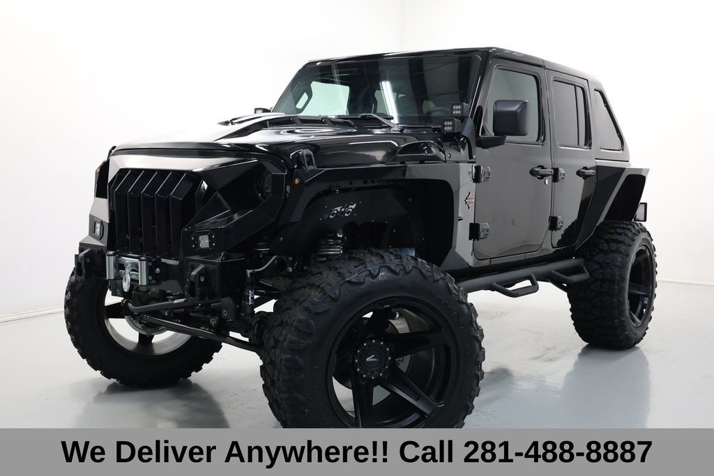 Jeep Wrangler Vehicle Full-screen Gallery Image 03