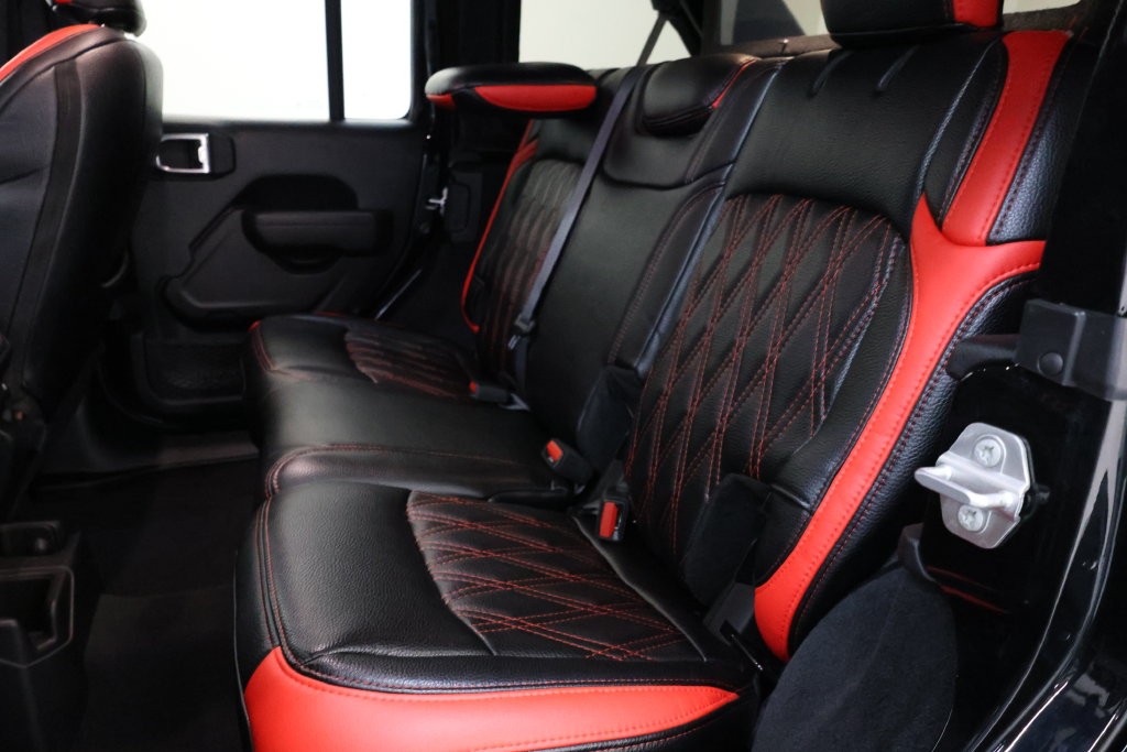 Jeep Wrangler Vehicle Full-screen Gallery Image 102