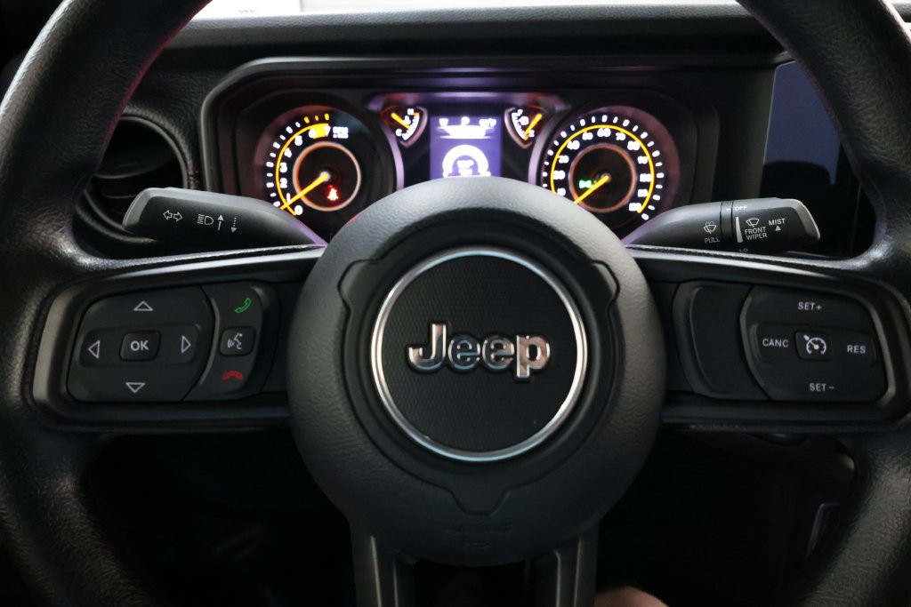 Jeep Wrangler Vehicle Full-screen Gallery Image 104