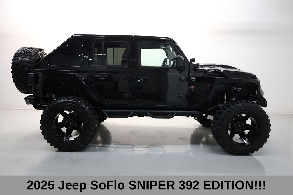 Jeep Wrangler Vehicle Full-screen Gallery Image 14