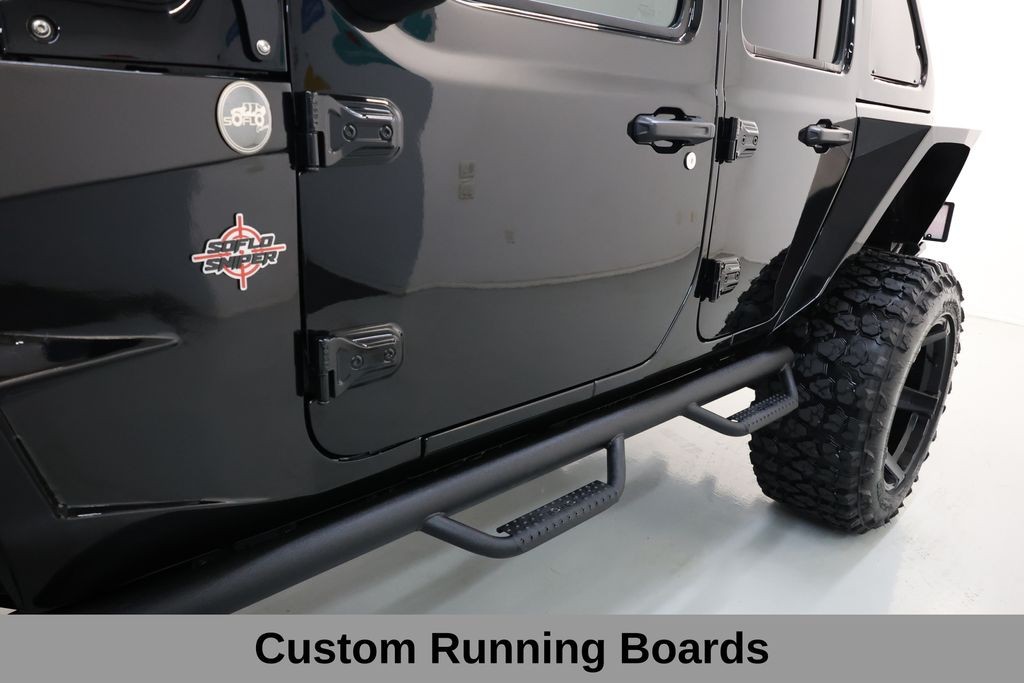 Jeep Wrangler Vehicle Full-screen Gallery Image 45