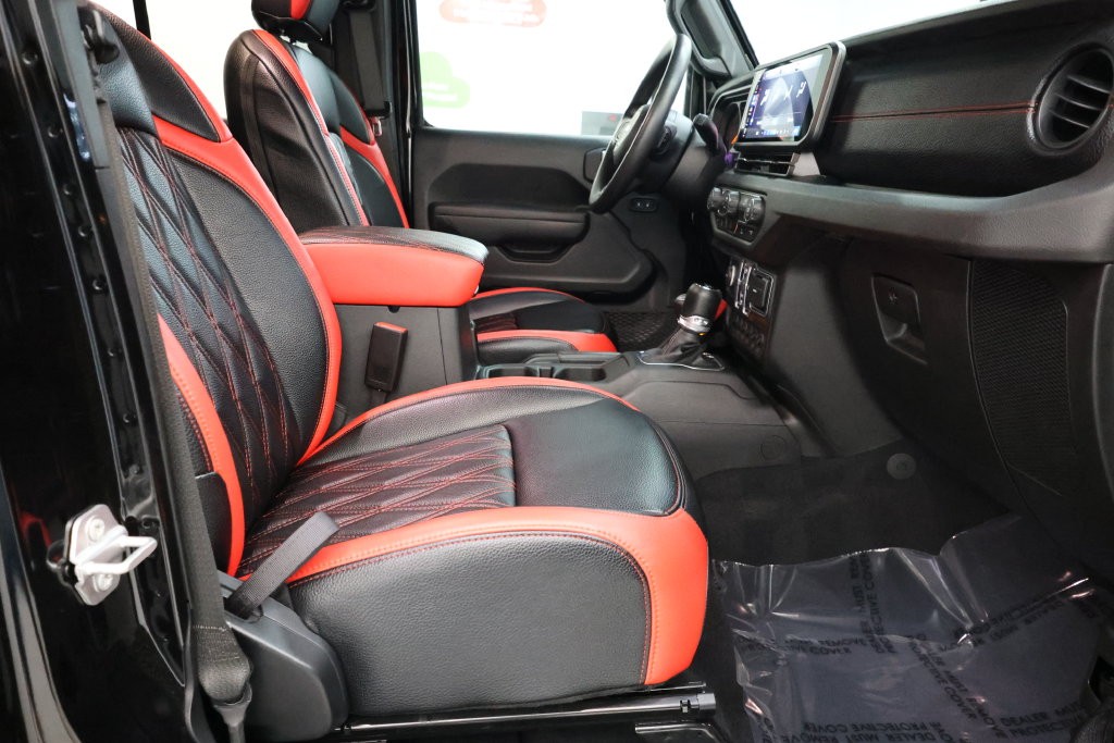 Jeep Wrangler Vehicle Full-screen Gallery Image 92