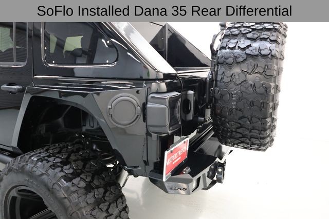 Jeep Wrangler Vehicle Image 18