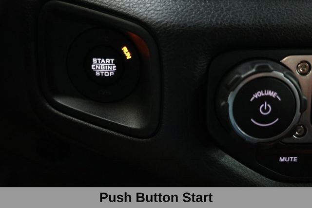 Jeep Wrangler Vehicle Image 32