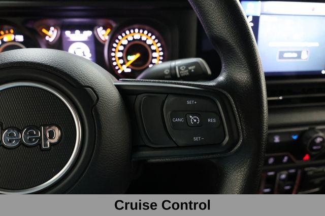 Jeep Wrangler Vehicle Image 42