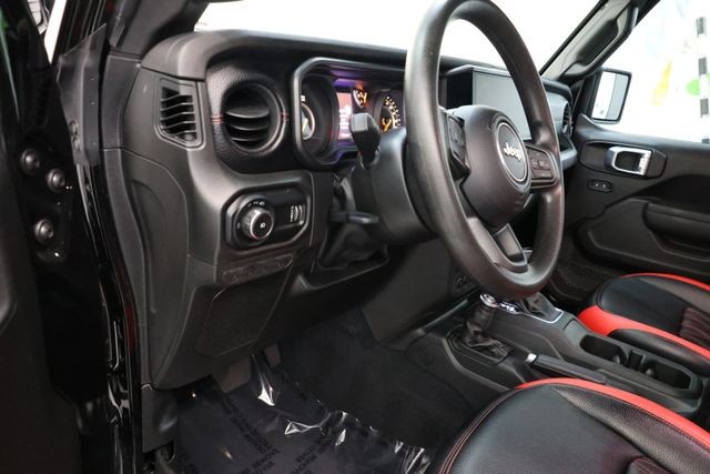 Jeep Wrangler Vehicle Image 94