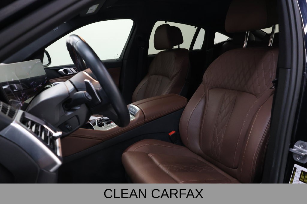 BMW X6 Vehicle Full-screen Gallery Image 09