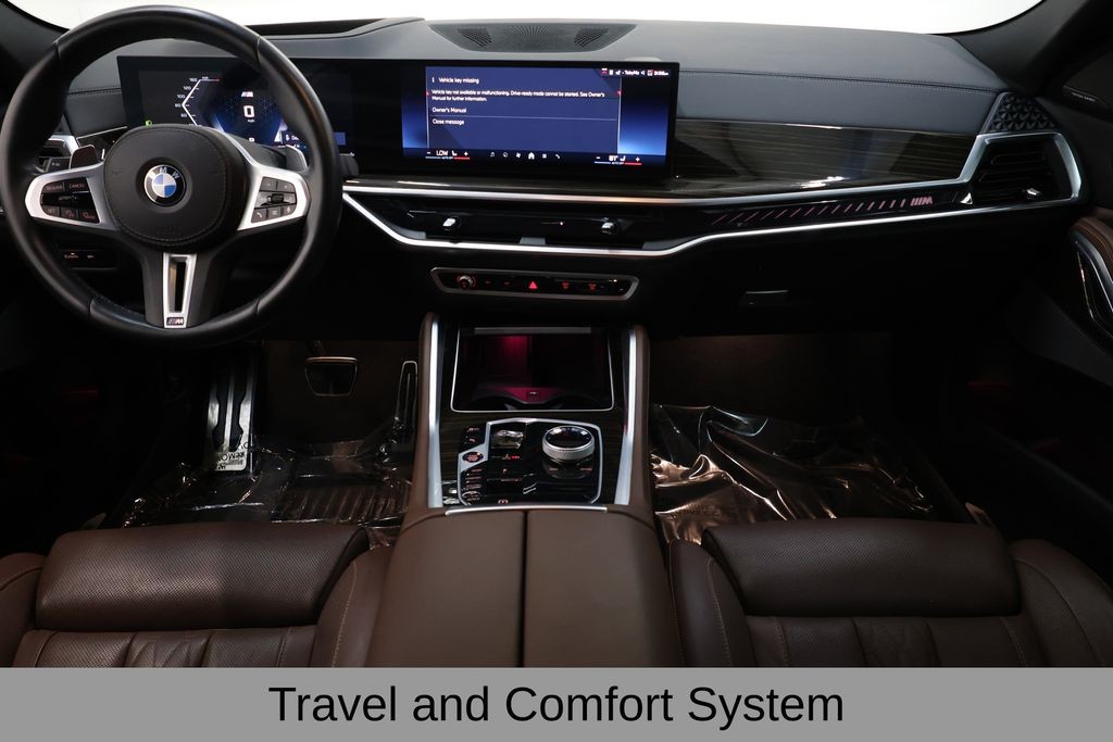 BMW X6 Vehicle Full-screen Gallery Image 13