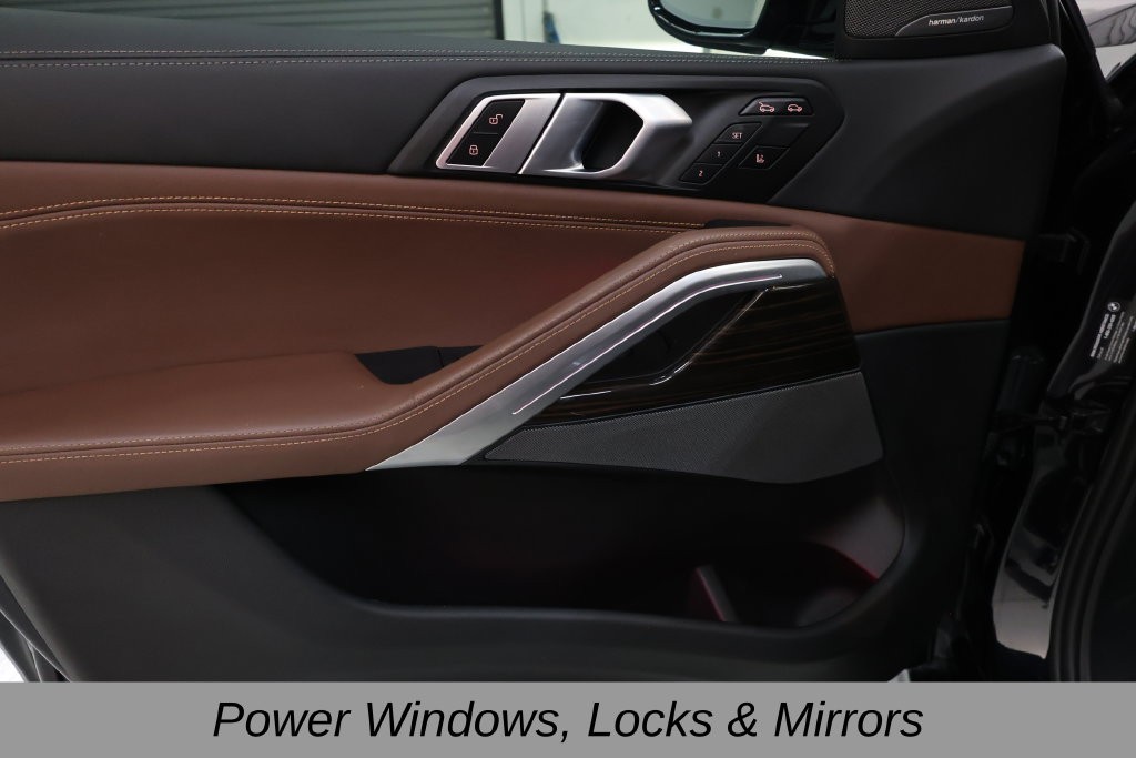 BMW X6 Vehicle Full-screen Gallery Image 47