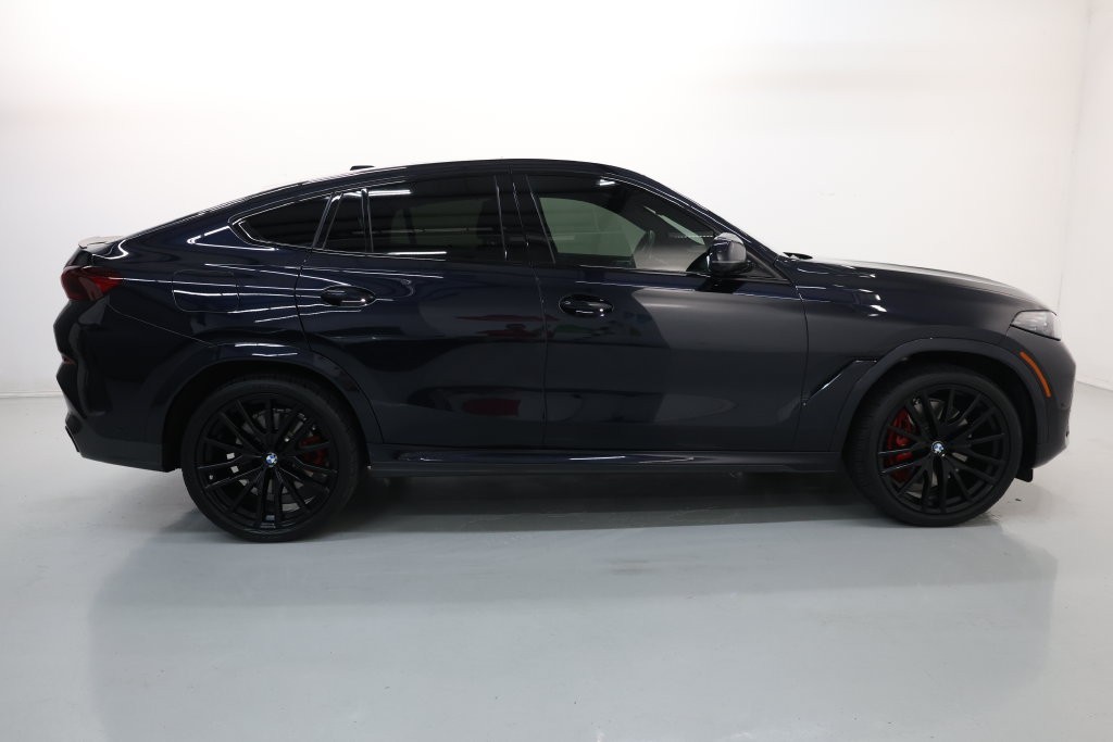 BMW X6 Vehicle Full-screen Gallery Image 54