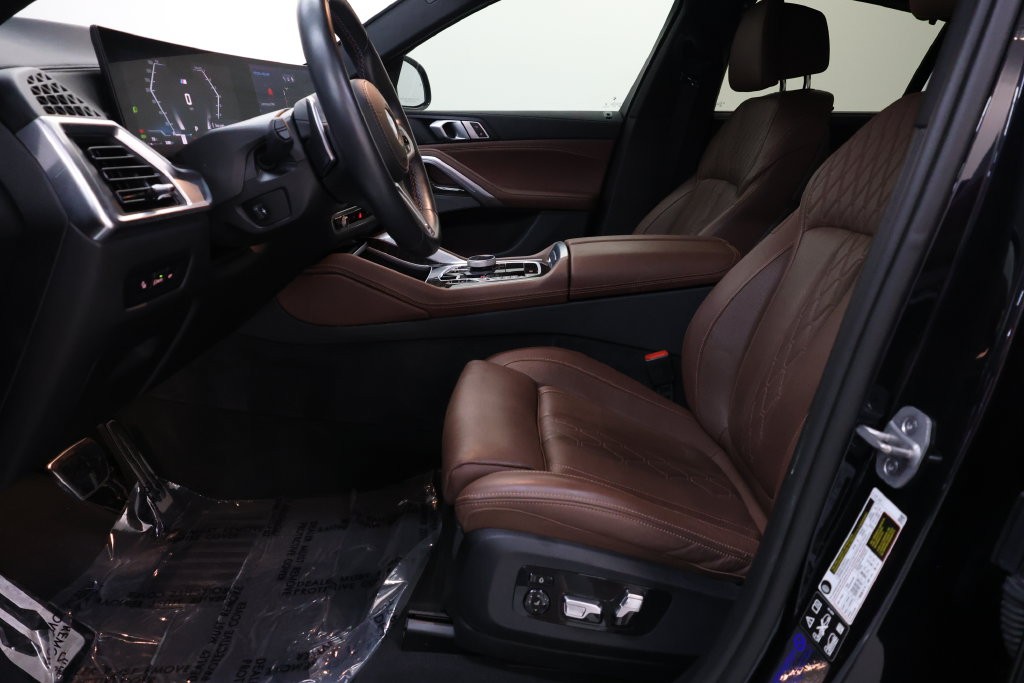 BMW X6 Vehicle Full-screen Gallery Image 66