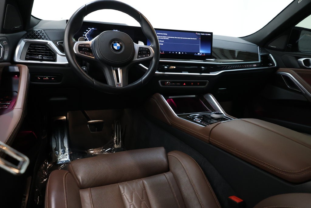 BMW X6 Vehicle Full-screen Gallery Image 78