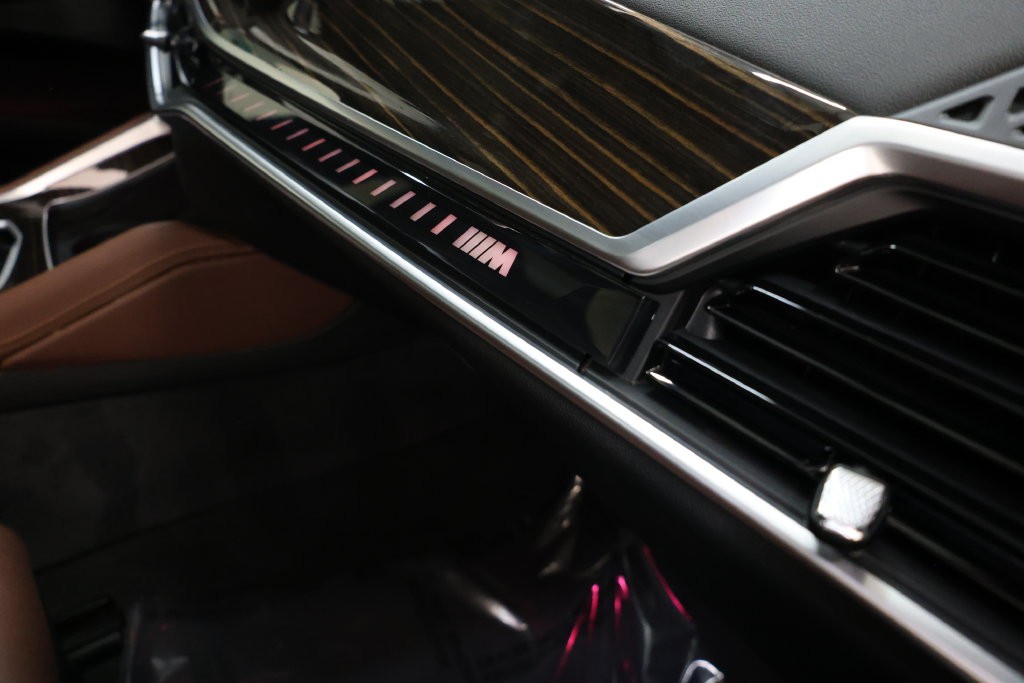 BMW X6 Vehicle Full-screen Gallery Image 86