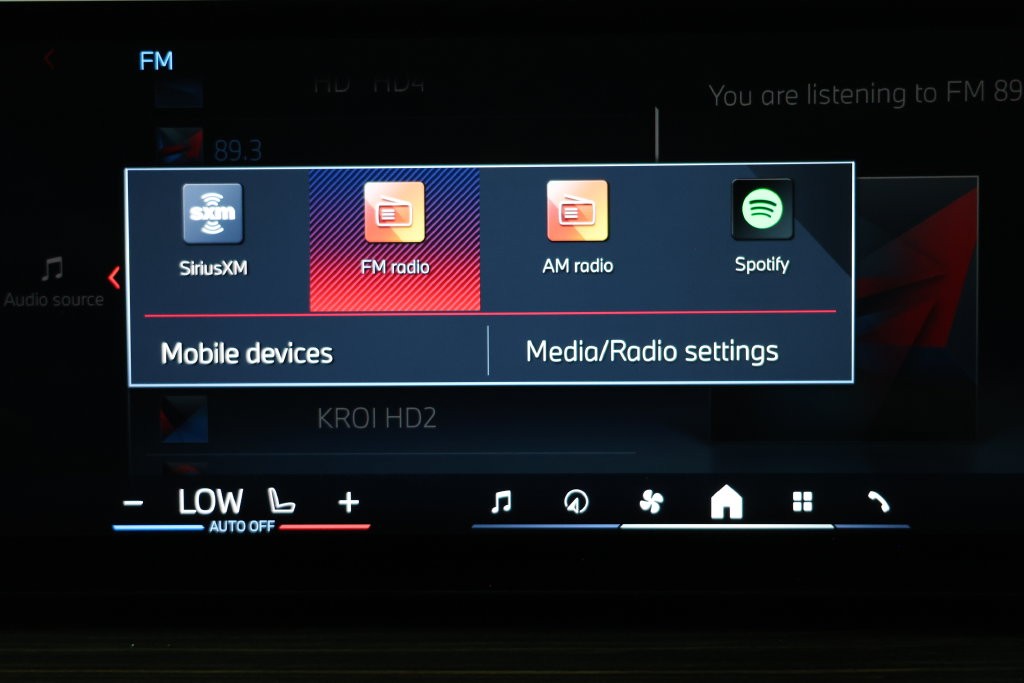 BMW X6 Vehicle Full-screen Gallery Image 92