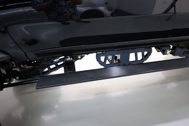 Chevrolet Silverado 3500HD Vehicle Full-screen Gallery Image 108