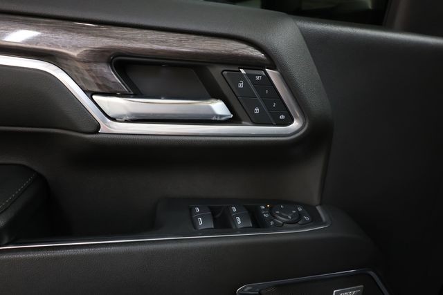 Chevrolet Silverado 3500HD Vehicle Full-screen Gallery Image 114
