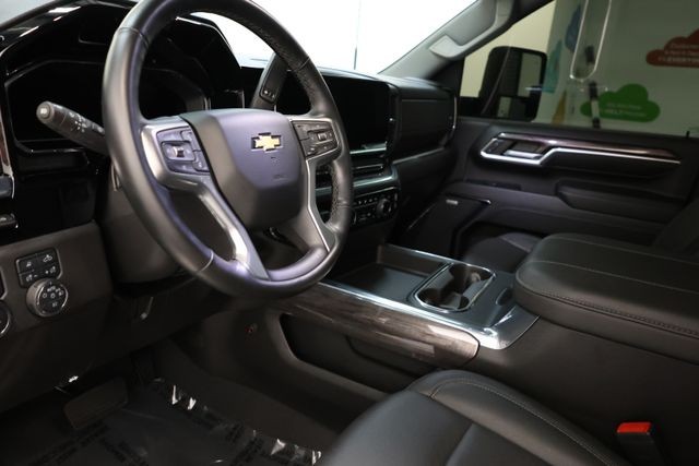 Chevrolet Silverado 3500HD Vehicle Full-screen Gallery Image 118