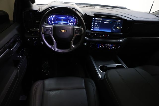 Chevrolet Silverado 3500HD Vehicle Full-screen Gallery Image 120