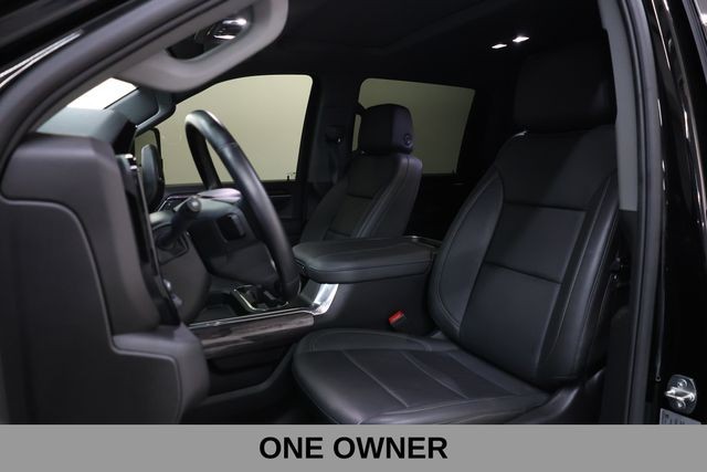 Chevrolet Silverado 3500HD Vehicle Full-screen Gallery Image 14