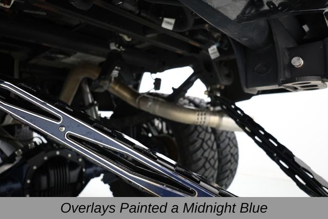 Chevrolet Silverado 3500HD Vehicle Full-screen Gallery Image 18
