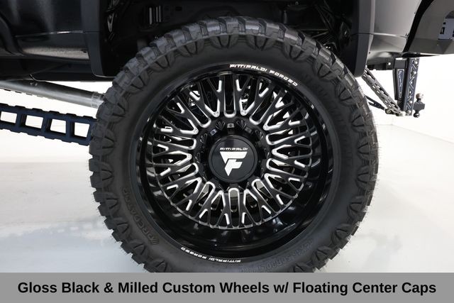 Chevrolet Silverado 3500HD Vehicle Full-screen Gallery Image 22