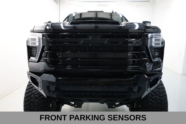 Chevrolet Silverado 3500HD Vehicle Full-screen Gallery Image 44