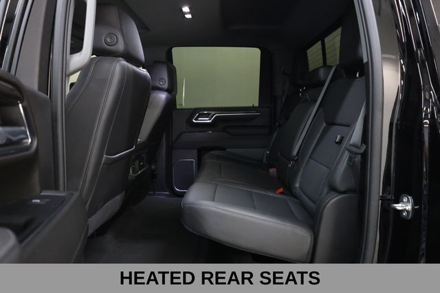 Chevrolet Silverado 3500HD Vehicle Full-screen Gallery Image 49