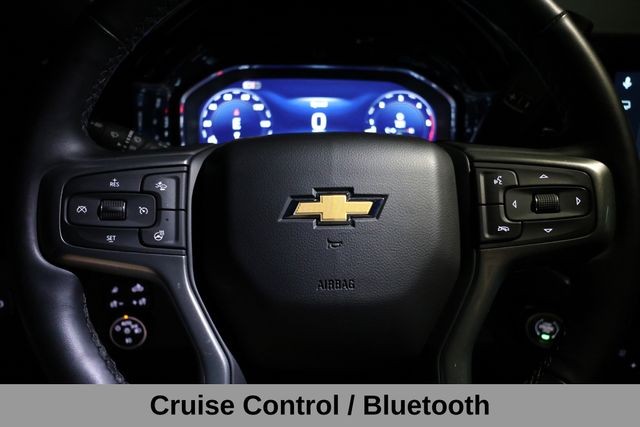 Chevrolet Silverado 3500HD Vehicle Full-screen Gallery Image 57