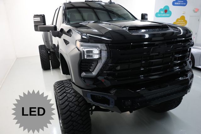 Chevrolet Silverado 3500HD Vehicle Full-screen Gallery Image 64