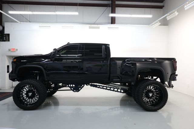 Chevrolet Silverado 3500HD Vehicle Full-screen Gallery Image 73