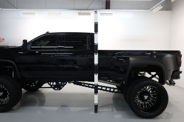 Chevrolet Silverado 3500HD Vehicle Full-screen Gallery Image 86