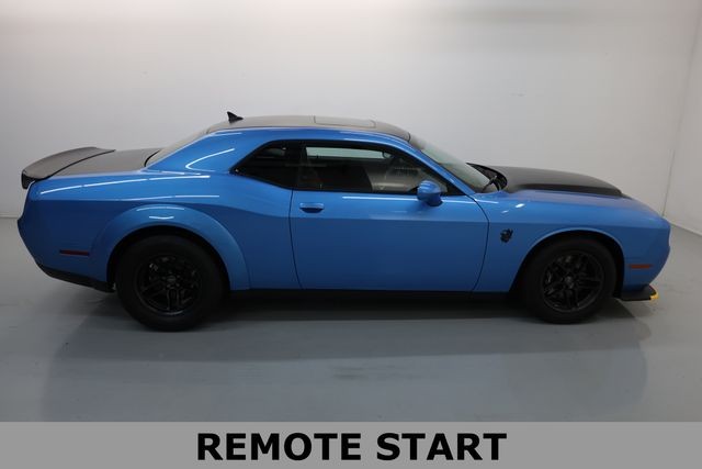 Dodge Challenger Vehicle Full-screen Gallery Image 32